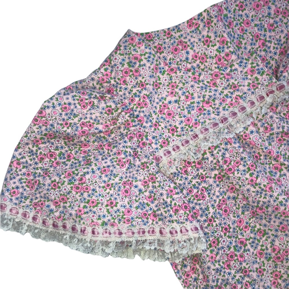 Vintage Pink Floral Lace Trim Nightgown